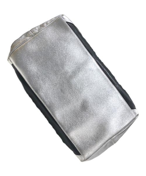 JIMMY CHOO（ジミーチュウ）JIMMY CHOO (ジミーチュウ) ピムリコエンボストートバッグ ブラック×シルバーの古着・服飾アイテム