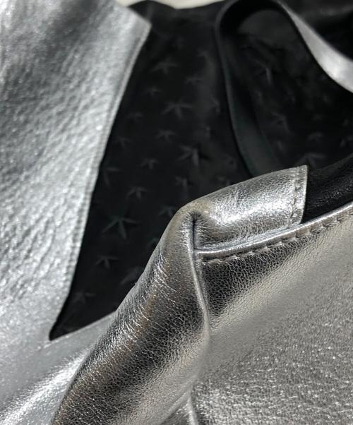 JIMMY CHOO（ジミーチュウ）JIMMY CHOO (ジミーチュウ) ピムリコエンボストートバッグ ブラック×シルバーの古着・服飾アイテム