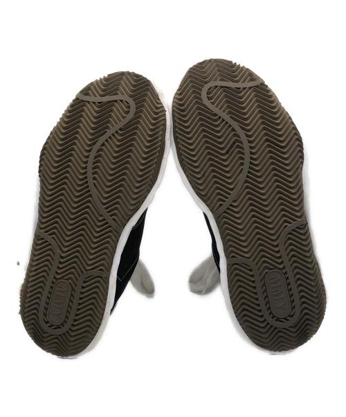 Maison MIHARA YASUHIRO（メゾン ミハラ ヤスヒロ）Maison MIHARA YASUHIRO (メゾン ミハラ ヤスヒロ) BLAKEY（ブレーキー） ブラック×ホワイト サイズ:43の古着・服飾アイテム