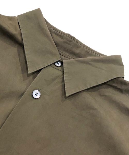 LOUIS VUITTON（ルイ ヴィトン）LOUIS VUITTON (ルイ ヴィトン) 長袖シャツ オリーブ サイズ:40/15　1/4の古着・服飾アイテム
