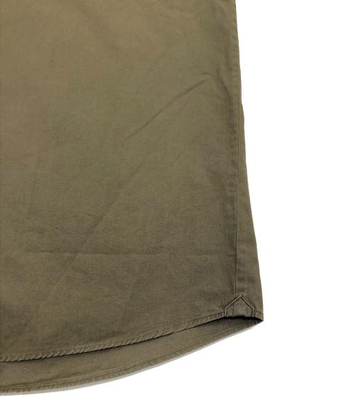 LOUIS VUITTON（ルイ ヴィトン）LOUIS VUITTON (ルイ ヴィトン) 長袖シャツ オリーブ サイズ:40/15　1/4の古着・服飾アイテム