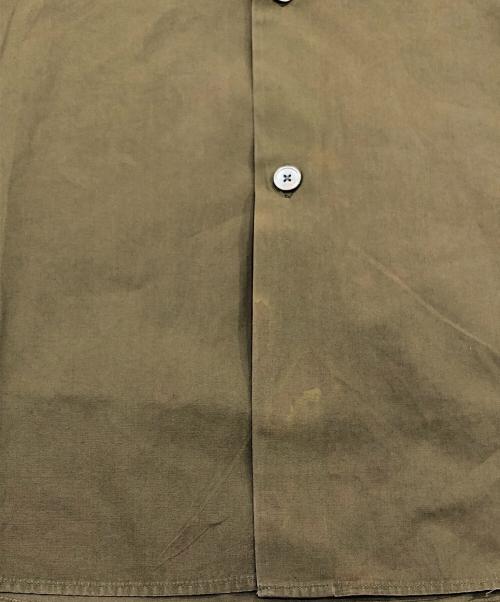 LOUIS VUITTON（ルイ ヴィトン）LOUIS VUITTON (ルイ ヴィトン) 長袖シャツ オリーブ サイズ:40/15　1/4の古着・服飾アイテム