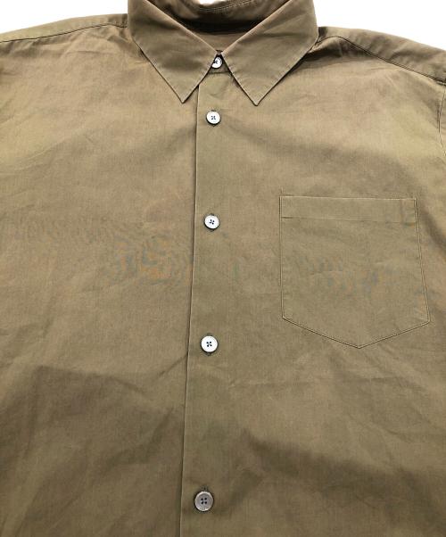 LOUIS VUITTON（ルイ ヴィトン）LOUIS VUITTON (ルイ ヴィトン) 長袖シャツ オリーブ サイズ:40/15　1/4の古着・服飾アイテム