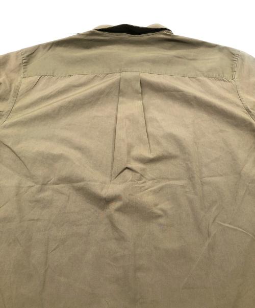 LOUIS VUITTON（ルイ ヴィトン）LOUIS VUITTON (ルイ ヴィトン) 長袖シャツ オリーブ サイズ:40/15　1/4の古着・服飾アイテム