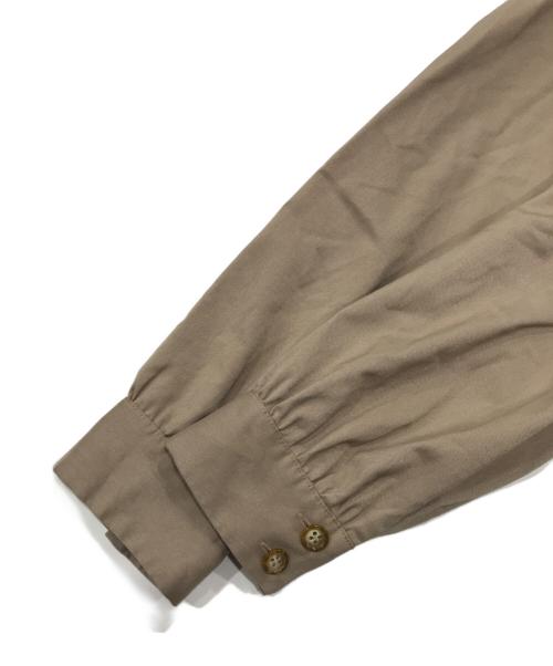 A.P.C.（アーペーセー）A.P.C. (アーペーセー) タックギャザーシャツワンピース/長袖ワンピース ベージュ サイズ:36の古着・服飾アイテム