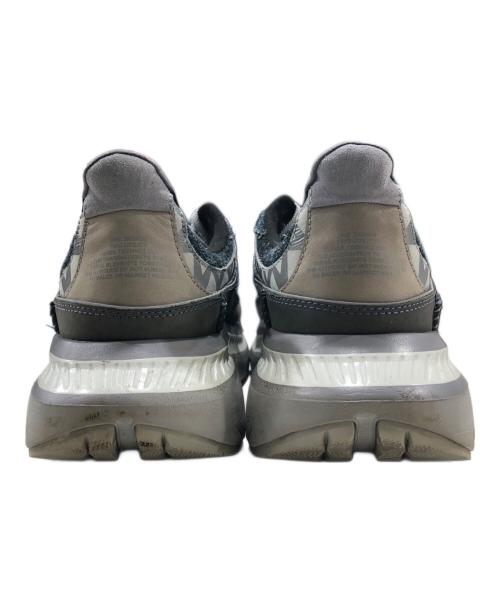 UGG（アグ）UGG (アグ) WHITE MOUNTAINEERING (ホワイトマウンテ二アニング) V2 ビッグシルエット スニーカー グレー サイズ:29ｃｍの古着・服飾アイテム