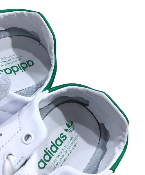 adidas（アディダス）adidas (アディダス) 2wayローカットスニーカー グリーン×ホワイト サイズ:US10/UK9 1/2/FR44の古着・服飾アイテム