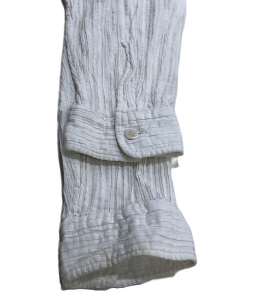 ISSEY MIYAKE（イッセイミヤケ）ISSEY MIYAKE (イッセイミヤケ) プリーツ加工長袖シャツ ホワイト サイズ:2の古着・服飾アイテム