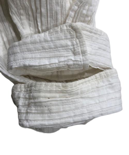 ISSEY MIYAKE（イッセイミヤケ）ISSEY MIYAKE (イッセイミヤケ) プリーツ加工長袖シャツ ホワイト サイズ:2の古着・服飾アイテム