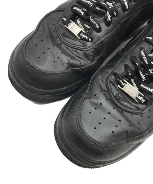 NIKE（ナイキ）NIKE (ナイキ) SUPREME (シュプリーム) Air Force 1 Low スニーカー ブラック サイズ:28の古着・服飾アイテム