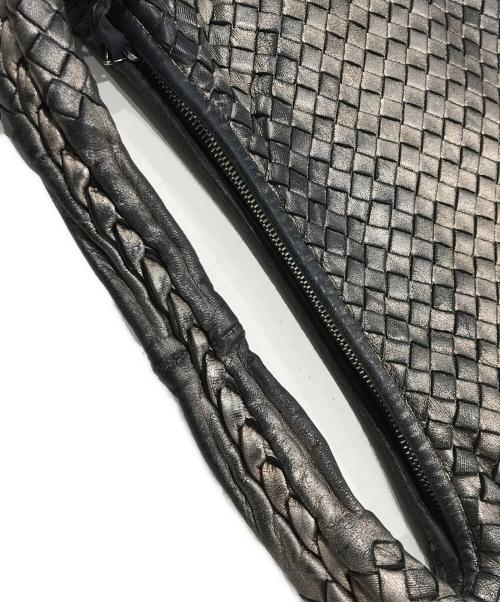 BOTTEGA VENETA（ボッテガベネタ）BOTTEGA VENETA (ボッテガベネタ) イントレチャートレザーハンドバッグ シルバーの古着・服飾アイテム