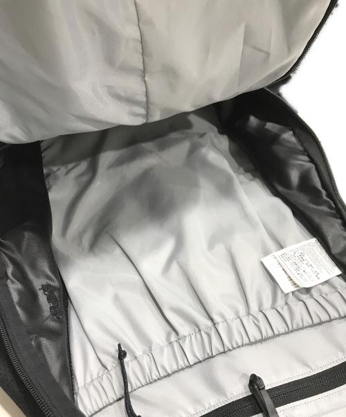 ARC'TERYX（アークテリクス）ARC'TERYX (アークテリクス) リュック/MANTIS 26L BACKPACK ブラックの古着・服飾アイテム