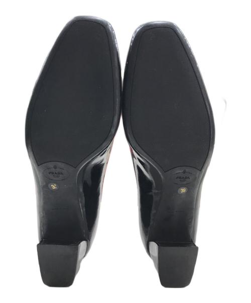 PRADA（プラダ）PRADA (プラダ) ロゴプレートパテントレザーパンプス ブラック サイズ:39の古着・服飾アイテム