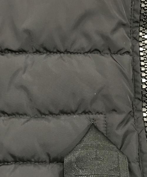 EMPORIO ARMANI（エンポリオアルマーニ）EMPORIO ARMANI (エンポリオアルマーニ) マンガベアプリント中綿コート ブラック サイズ:42の古着・服飾アイテム