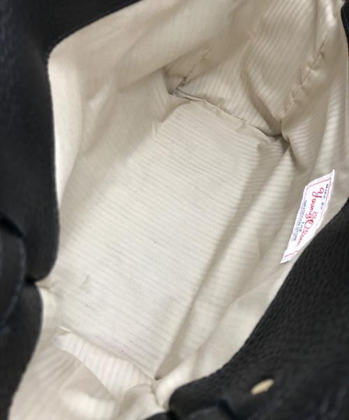 YOUNG & OLSEN The DRYGOODS STORE（ヤングアンドオルセン ザ ドライグッズストア）YOUNG & OLSEN The DRYGOODS STORE (ヤングアンドオルセン ザ ドライグッズストア) 別注2WAYベルトレザーバッグ ブラック 未使用品の古着・服飾アイテム