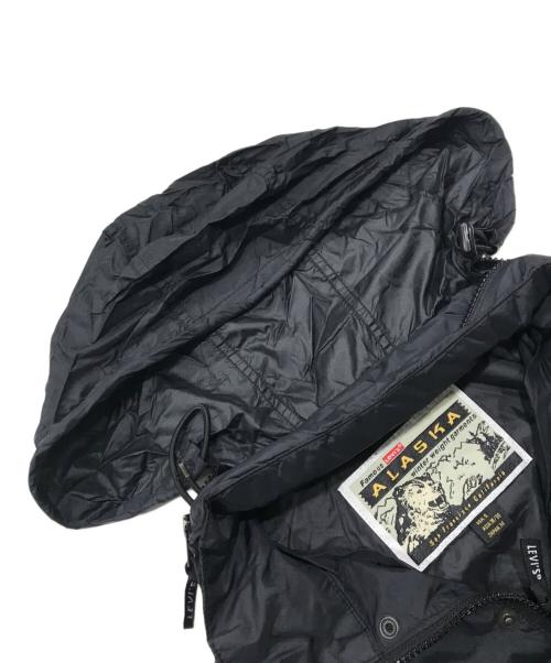 LEVI'S（リーバイス）LEVI'S (リーバイス) ALASKA　Nylon Anorak Parka/ナイロンアノラックパーカー/ナイロンジャケット ブラック サイズ:Ｍの古着・服飾アイテム