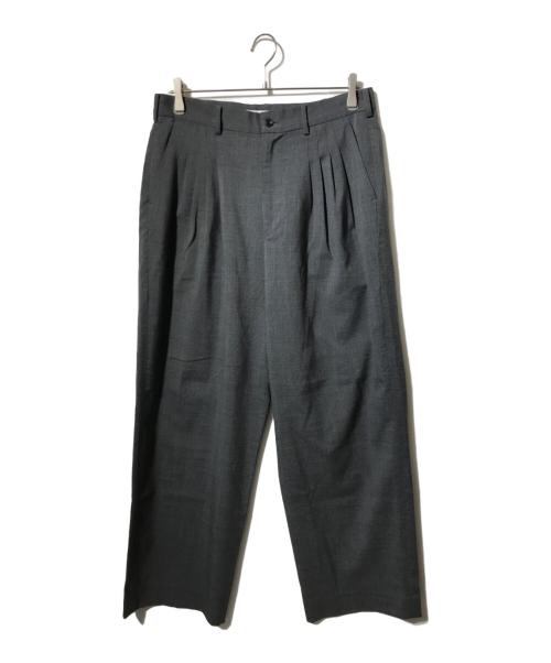 WHITE MOUNTAINEERING（ホワイトマウンテ二アニング）WHITE MOUNTAINEERING (ホワイトマウンテ二アニング) WOOL STRETCH 4 TUCK WIDE パンツ グレー サイズ:2の古着・服飾アイテム