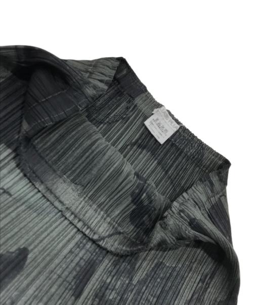 PLEATS PLEASE（プリーツプリーズ）PLEATS PLEASE (プリーツプリーズ) カトラリー柄転写プリーツスカート グレー サイズ:2の古着・服飾アイテム