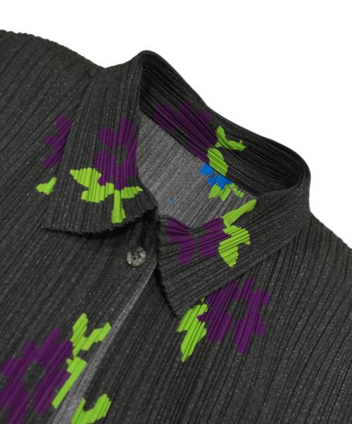 PLEATS PLEASE（プリーツプリーズ）PLEATS PLEASE (プリーツプリーズ) 転写プリーツカーディガン グレー サイズ:3の古着・服飾アイテム