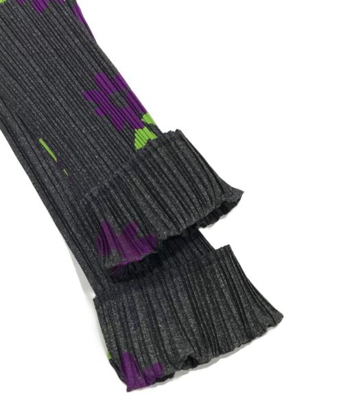 PLEATS PLEASE（プリーツプリーズ）PLEATS PLEASE (プリーツプリーズ) 転写プリーツカーディガン グレー サイズ:3の古着・服飾アイテム