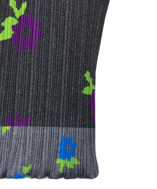 PLEATS PLEASE（プリーツプリーズ）PLEATS PLEASE (プリーツプリーズ) 転写プリーツカーディガン グレー サイズ:3の古着・服飾アイテム