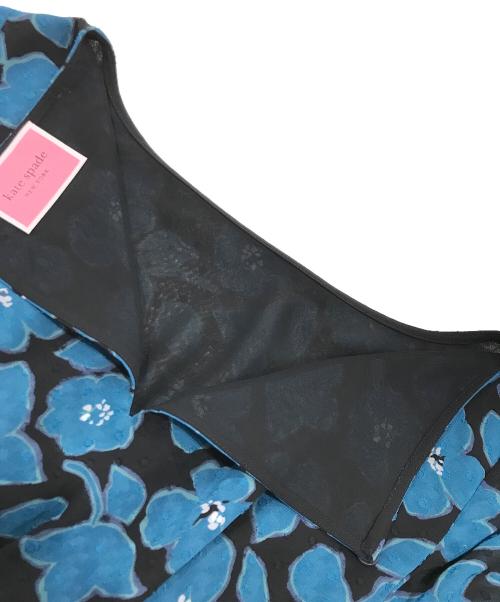 Kate Spade（ケイトスペード）Kate Spade (ケイトスペード) 花柄ワンピース/バックボタンワンピース ブルー×ブラック サイズ:XSの古着・服飾アイテム