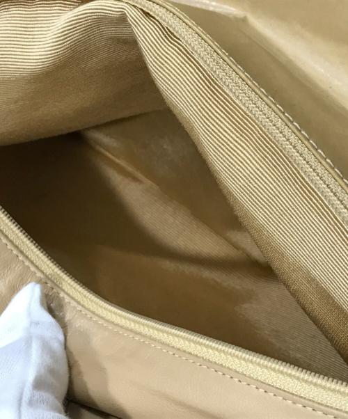 CHANEL（シャネル）CHANEL (シャネル) マトラッセ チェーンショルダーバッグ ベージュの古着・服飾アイテム