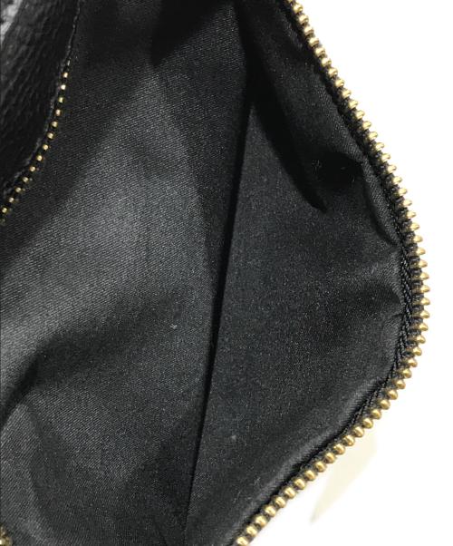 AULENTTI（オウレンティ）AULENTTI (オウレンティ) レザーボディバッグ ブラックの古着・服飾アイテム