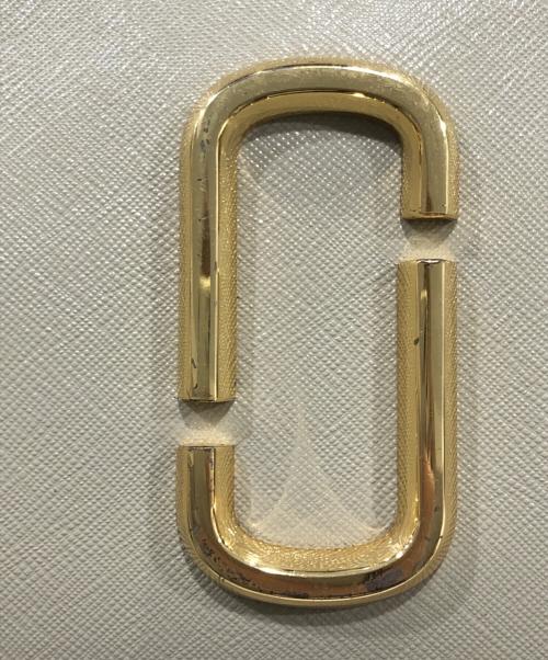 MARC JACOBS（マークジェイコブズ）MARC JACOBS (マークジェイコブズ) スナップショットショルダーバッグ ベージュ×ピンクの古着・服飾アイテム