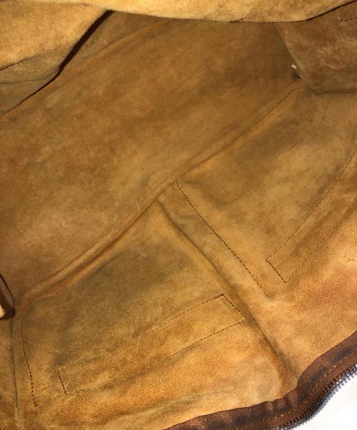 MIU MIU（ミュウミュウ）MIU MIU (ミュウミュウ) オールドレザーショルダーバッグ ブラウンの古着・服飾アイテム