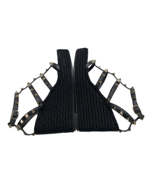 VALENTINO（ヴァレンティノ）VALENTINO (ヴァレンティノ) ウェッジソールスタッズサンダル ブラック サイズ:36の古着・服飾アイテム