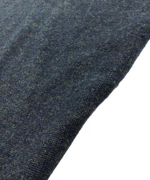 ISSEY MIYAKE（イッセイミヤケ）ISSEY MIYAKE (イッセイミヤケ) Vネックニット ネイビー×カーキ サイズ:2の古着・服飾アイテム