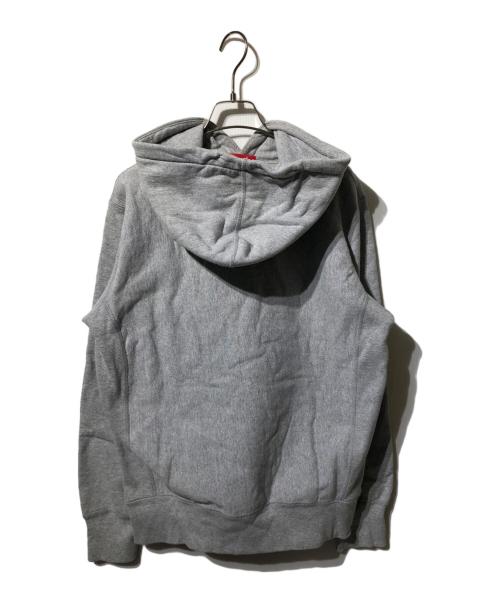 SUPREME（シュプリーム）SUPREME (シュプリーム) trademark hooded sweatshirt（トレードマーク　フーデッド　スウェットシャツ） グレー サイズ:Mの古着・服飾アイテム