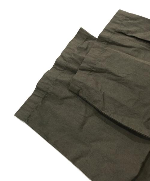 BEARDSLEY（ビアズリー）BEARDSLEY (ビアズリー) ワイドビジューブラウス/ショート丈ワンピース カーキ サイズ:FREEの古着・服飾アイテム