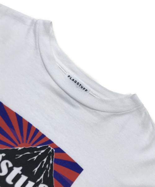 flagstuff（フラグスタフ）flagstuff (フラグスタフ) プリントTシャツ ホワイト サイズ:Mの古着・服飾アイテム