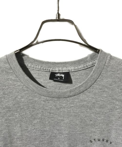 stussy（ステューシー）stussy (ステューシー) 刺繍Tシャツ グレー サイズ:SIZE Mの古着・服飾アイテム