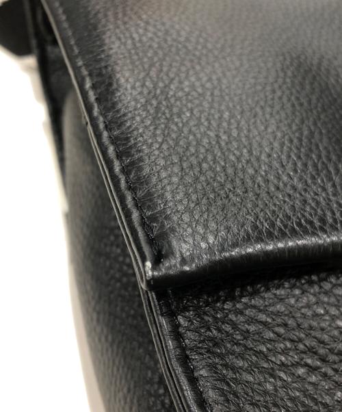 ear PAPILLONNER（イアパピヨネ）ear PAPILLONNER (イアパピヨネ) ワイドテープショルダーバッグ ブラックの古着・服飾アイテム