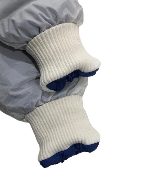 CANADA GOOSE（カナダグース）CANADA GOOSE (カナダグース) X-Ray Chilliwack（エックスレイ　チリワック） ボンバーダウンジャケット ブルー×ホワイト サイズ:Sの古着・服飾アイテム