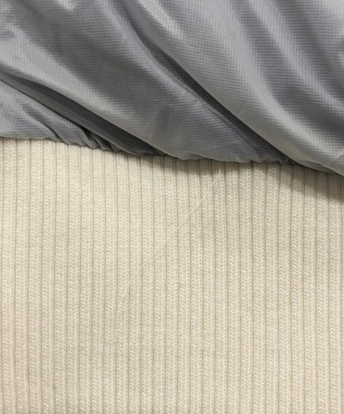 CANADA GOOSE（カナダグース）CANADA GOOSE (カナダグース) X-Ray Chilliwack（エックスレイ　チリワック） ボンバーダウンジャケット ブルー×ホワイト サイズ:Sの古着・服飾アイテム