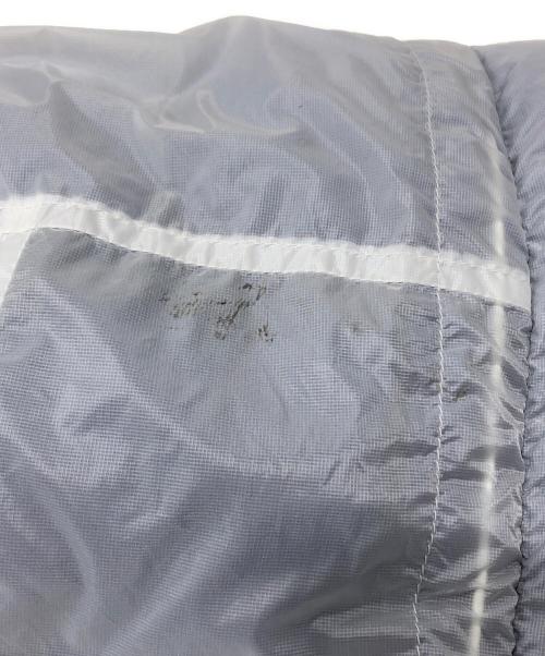 CANADA GOOSE（カナダグース）CANADA GOOSE (カナダグース) X-Ray Chilliwack（エックスレイ　チリワック） ボンバーダウンジャケット ブルー×ホワイト サイズ:Sの古着・服飾アイテム