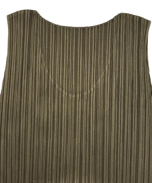 PLEATS PLEASE（プリーツプリーズ）PLEATS PLEASE (プリーツプリーズ) プリーツカットソー/ノースリブカットソー カーキ サイズ:3の古着・服飾アイテム