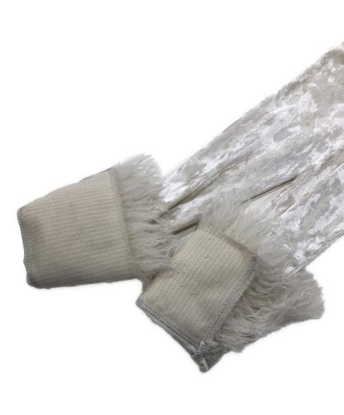 PRANK PROJECT（プランクプロジェクト）PRANK PROJECT (プランクプロジェクト) ファースリーブベロアトップ アイボリー サイズ:Freeの古着・服飾アイテム