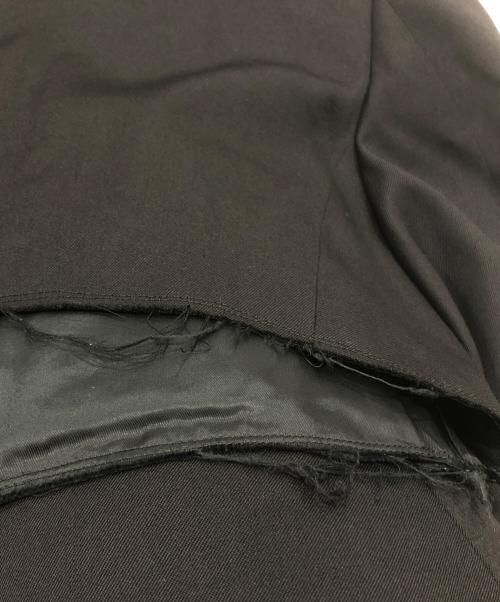 COMME des GARCONS HOMME PLUS（コムデギャルソンオムプリュス）COMME des GARCONS HOMME PLUS (コムデギャルソンオムプリュス) パテッドクロップド変形テーラードジャケット ブラック サイズ:Mの古着・服飾アイテム