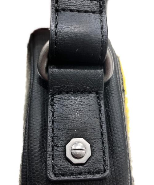 DIESEL（ディーゼル）DIESEL (ディーゼル) サークルショルダーバッグ カーキの古着・服飾アイテム