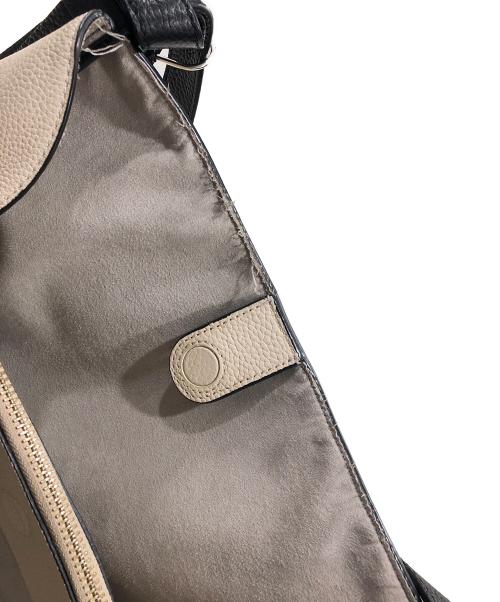 Kate Spade（ケイトスペード）Kate Spade (ケイトスペード) ノーカラーブロックラージショルダーバッグ ベージュの古着・服飾アイテム