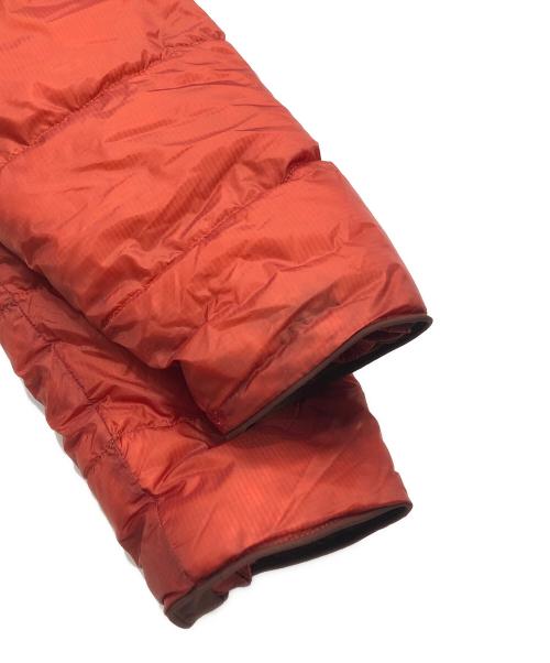 KLATTERMUSEN（クレッタルムーセン）KLATTERMUSEN (クレッタルムーセン) LIV 2.0 SWEATER / POダウンジャケット レッド サイズ:Mの古着・服飾アイテム