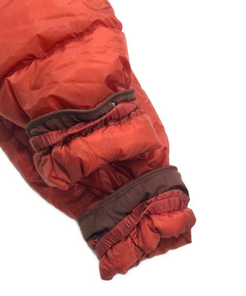 KLATTERMUSEN（クレッタルムーセン）KLATTERMUSEN (クレッタルムーセン) LIV 2.0 SWEATER / POダウンジャケット レッド サイズ:Mの古着・服飾アイテム