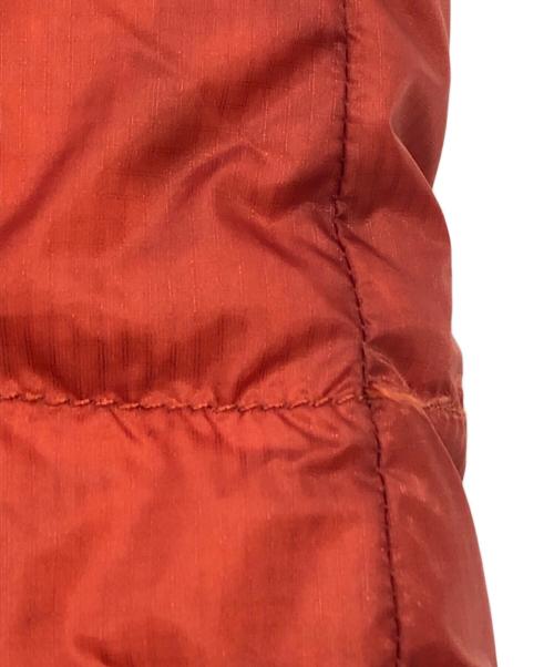 KLATTERMUSEN（クレッタルムーセン）KLATTERMUSEN (クレッタルムーセン) LIV 2.0 SWEATER / POダウンジャケット レッド サイズ:Mの古着・服飾アイテム