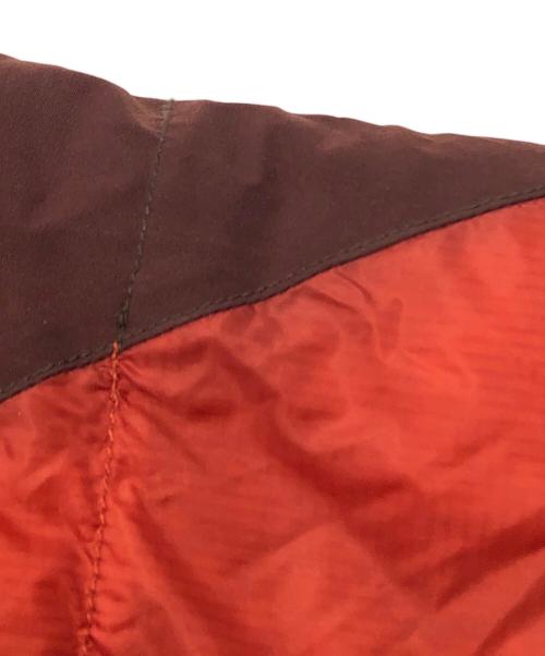 KLATTERMUSEN（クレッタルムーセン）KLATTERMUSEN (クレッタルムーセン) LIV 2.0 SWEATER / POダウンジャケット レッド サイズ:Mの古着・服飾アイテム