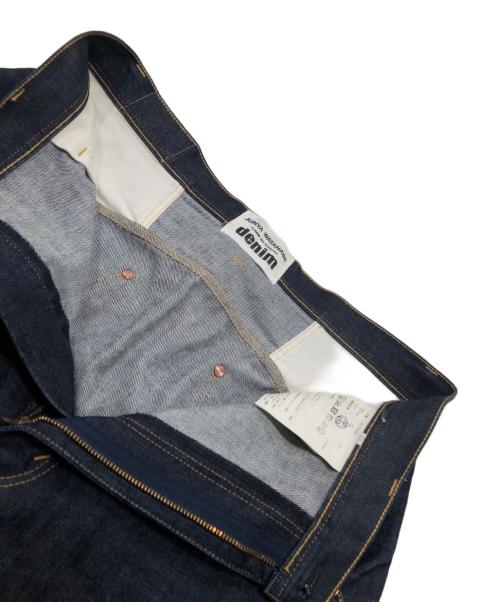 JUNYA WATANABE COMME des GARCONS（(ジュンヤワタナベ コムデギャルソン）JUNYA WATANABE COMME des GARCONS ((ジュンヤワタナベ コムデギャルソン) イエローステッチシンチバックデニムパンツ インディゴ サイズ:Mの古着・服飾アイテム